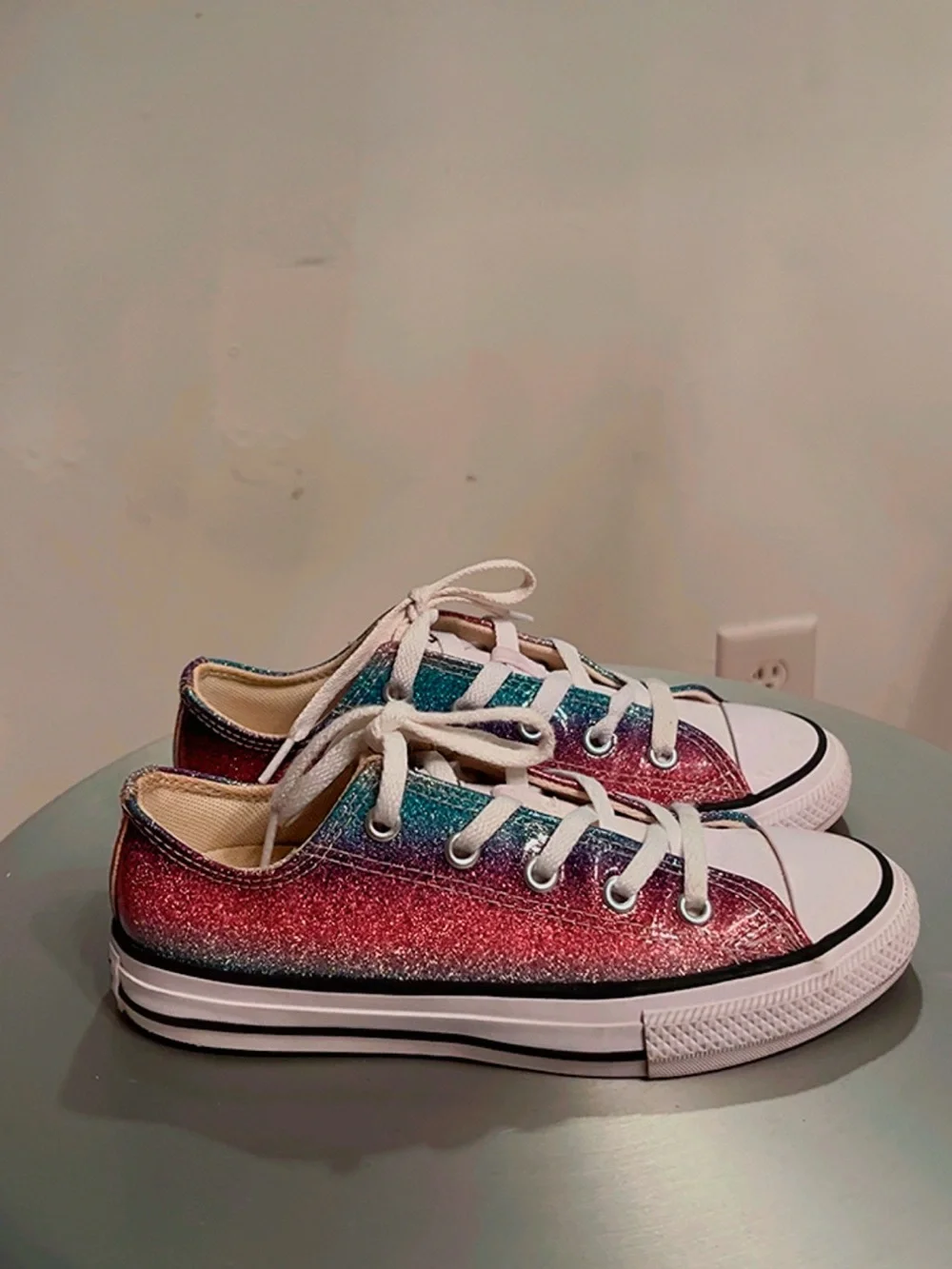 Converse Chuck Taylor All Star Low Glitter Rainbow Sneakers Youth Size 1